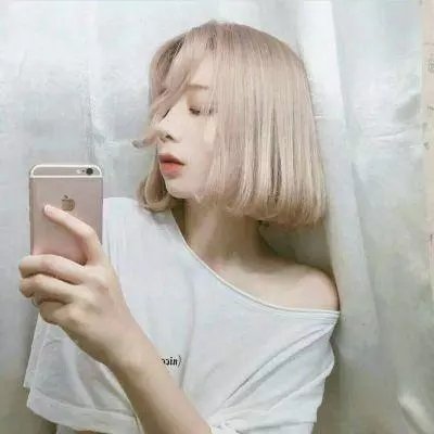 八面玲珑的申小姐 在线观看封面